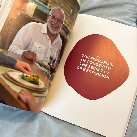 Brand new! Optavia "Dr A's Habits Of Health"
2nd edition - Picture 3 of 6